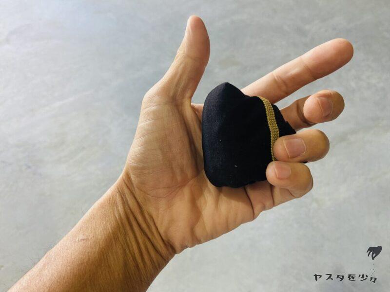 アームカバー 丸める