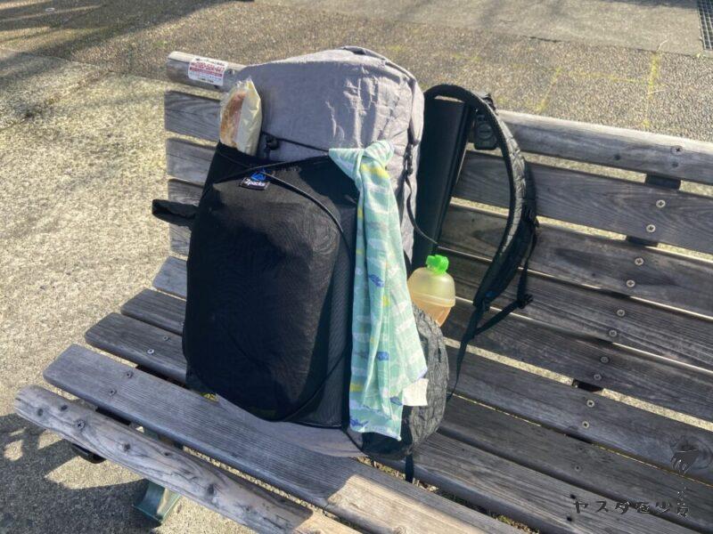 バス停 バックパック